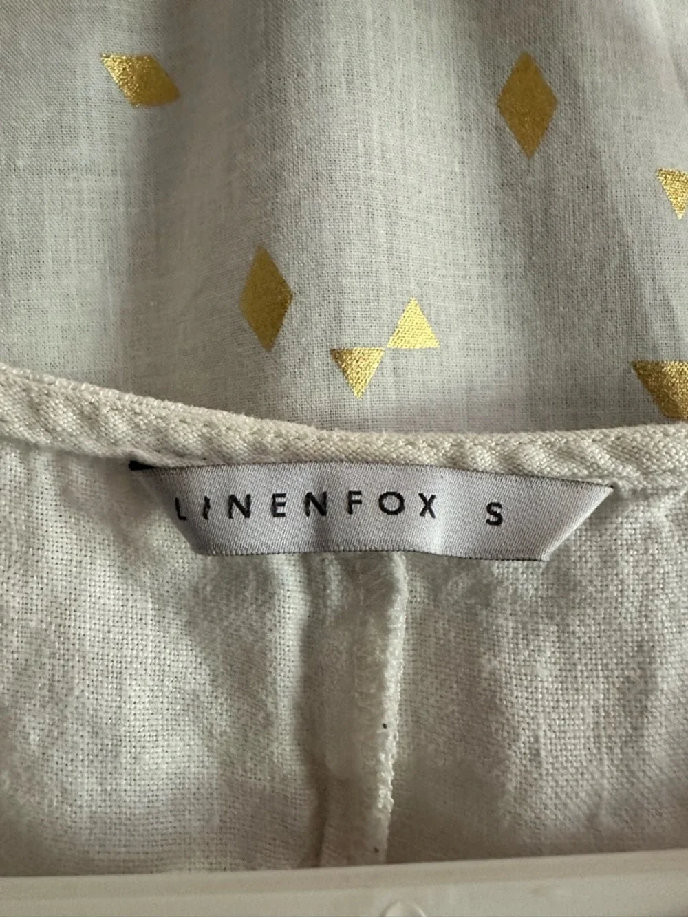 Linenfox Harper Top - Picture 2 of 7